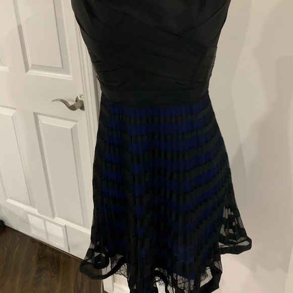 Gorgeous bcbg cocktail dress! - Picture 7 of 8
